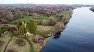 Menlo Blake Castle Family Home